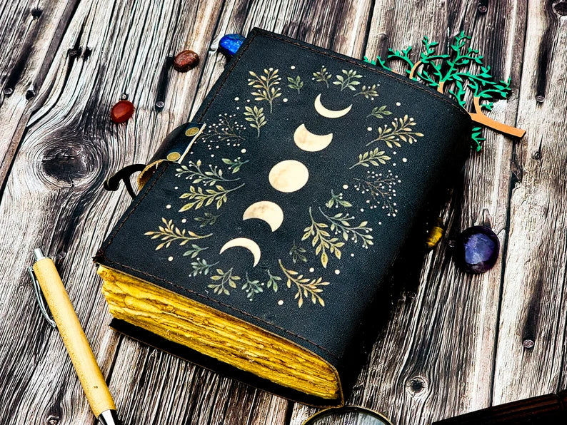 Vintage Journal Handmade Moon Eclipse Leather Journal Diary (5X7Inch), 200 page