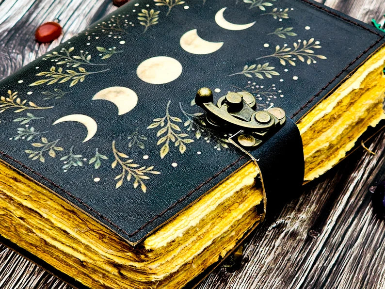 Vintage Journal Handmade Moon Eclipse Leather Journal Diary (5X7Inch), 200 page