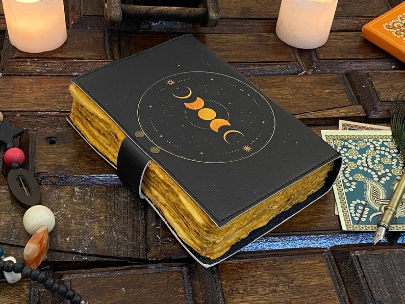 Moon Phase Leather Journal – Book of Shadows Grimoire 5x7 inck 200 pages