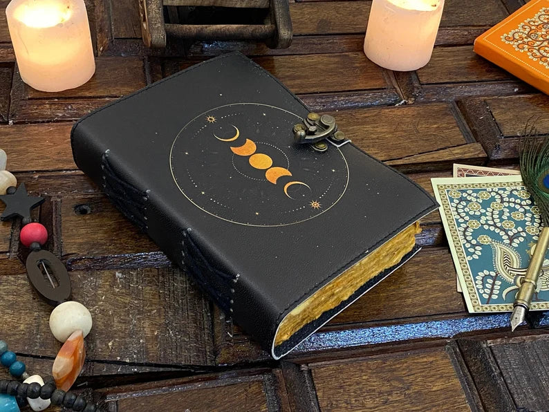 Moon Phase Leather Journal – Book of Shadows Grimoire 5x7 inck 200 pages
